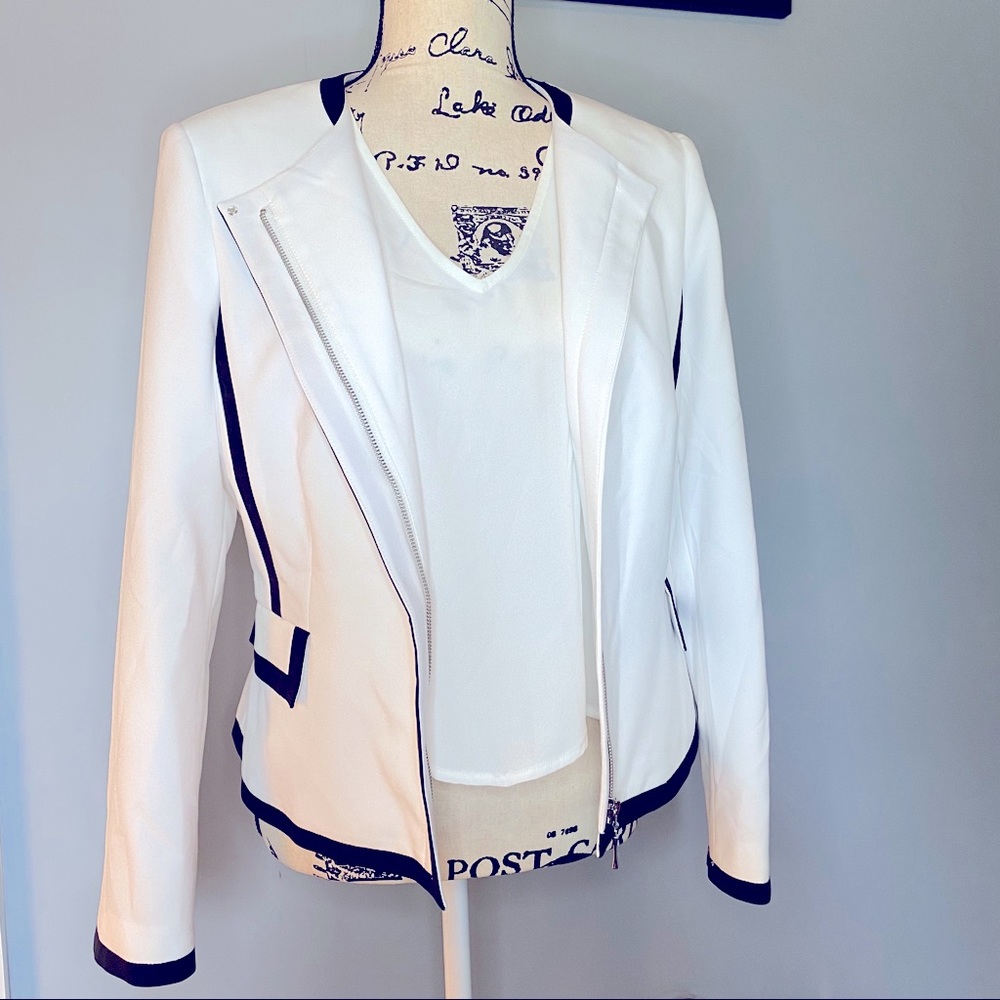 Emily Jacket/Blazer, Size 6.
